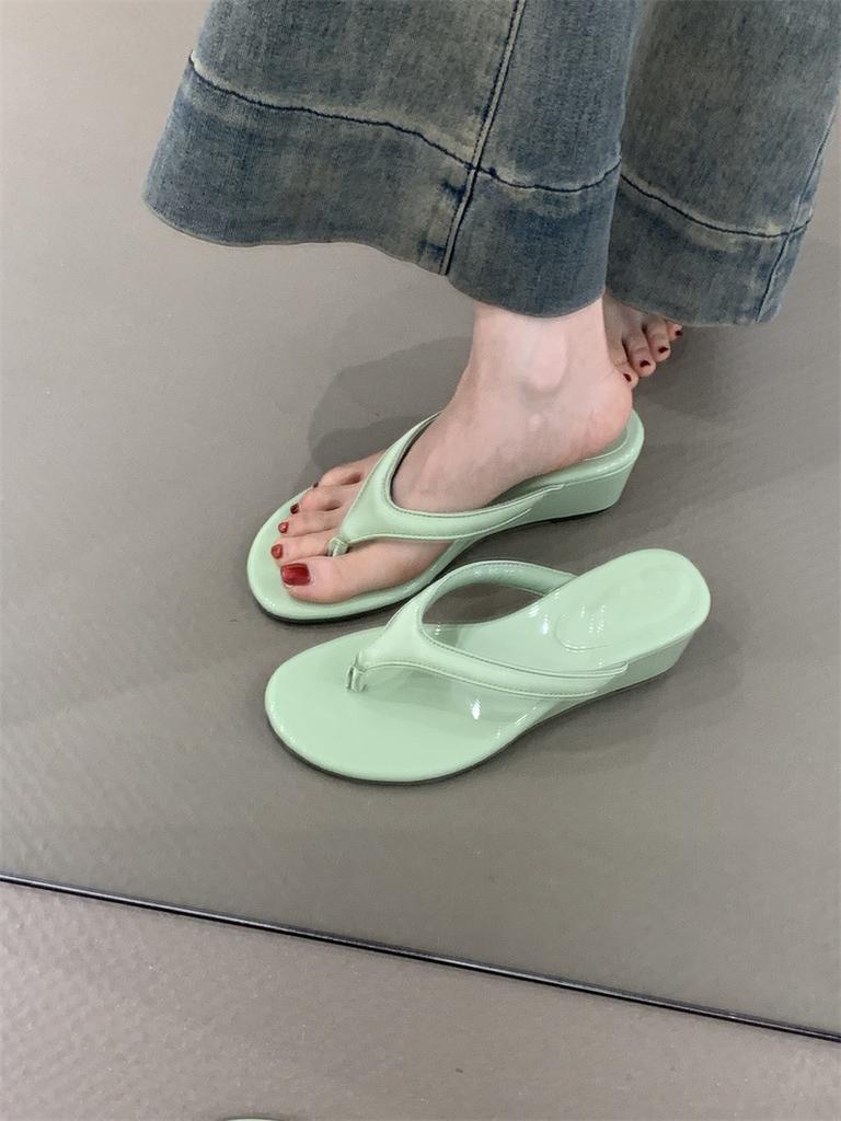 2025 Горячая Распродажа Новые Летние Шлепанцы с Перемычкой для Женщин на Платформе, Удобные Пляжные Шлепанцы для Отпуска, Шлепанцы