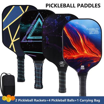 Набор для начинающих с лопатками из стекловолокна Pickleball включает в себя 2 ракетки, 2 мяча для игры в помещении, 2 мяча для улицы и 1 сумку для игры в мяч.