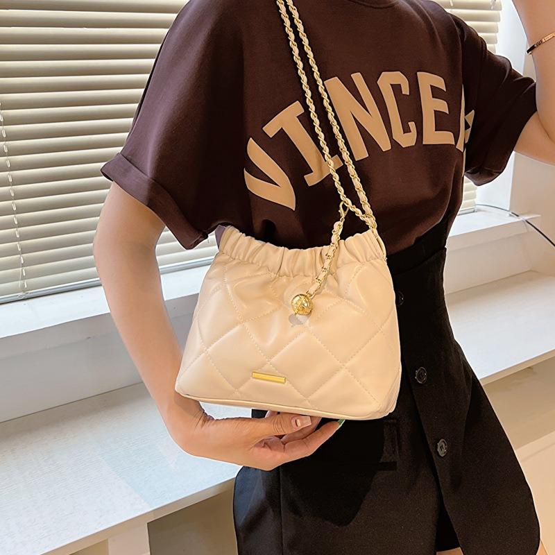 Rhombus chain bag autumn new niche simple bucket bag fashion shoulder messenger bag