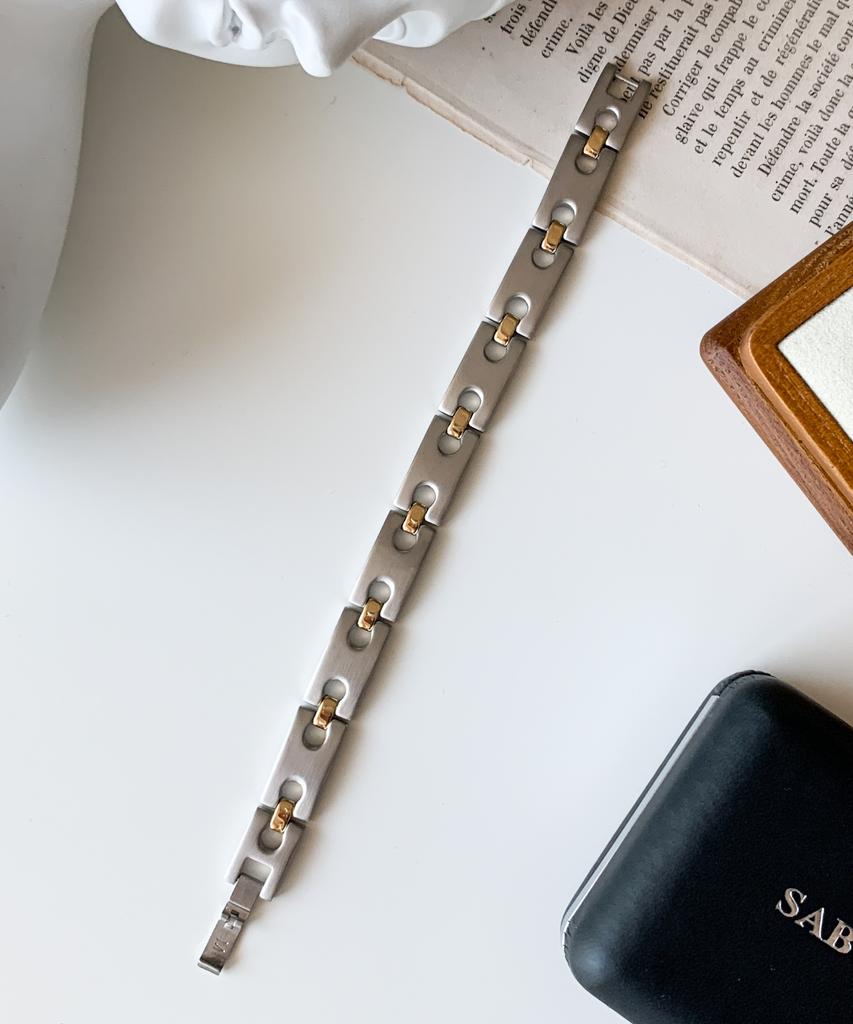 Sabona London 352 Executive Regency Magnetic Bracelet