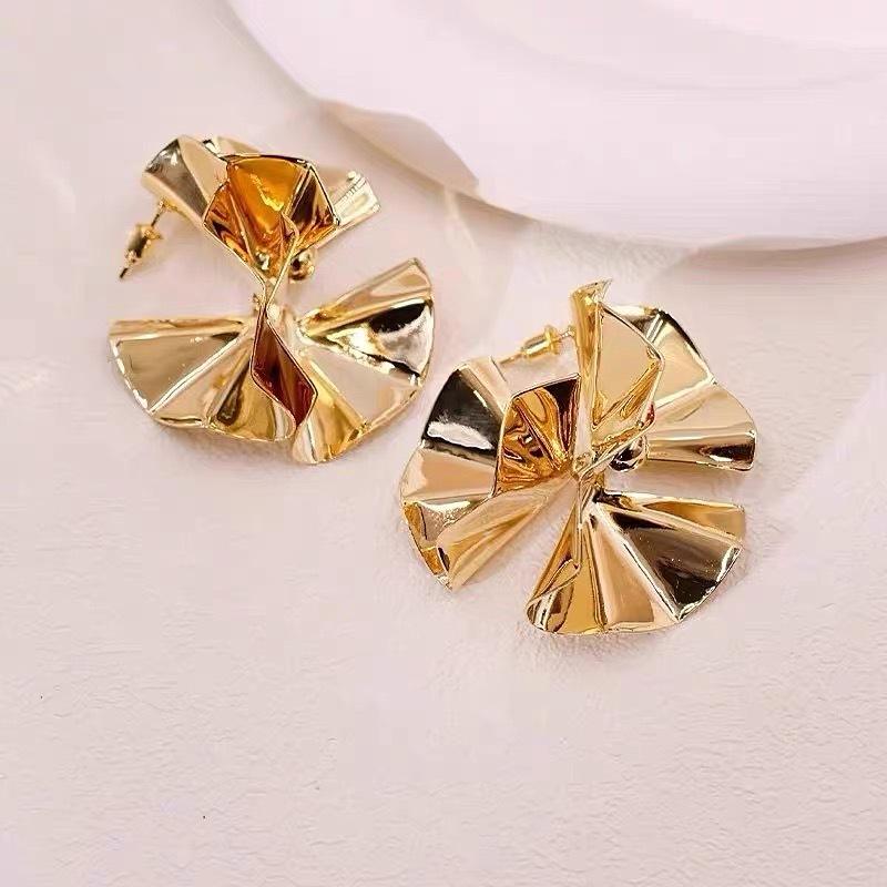 Retro Copper Alloy Butterfly Stud Earrings for Women