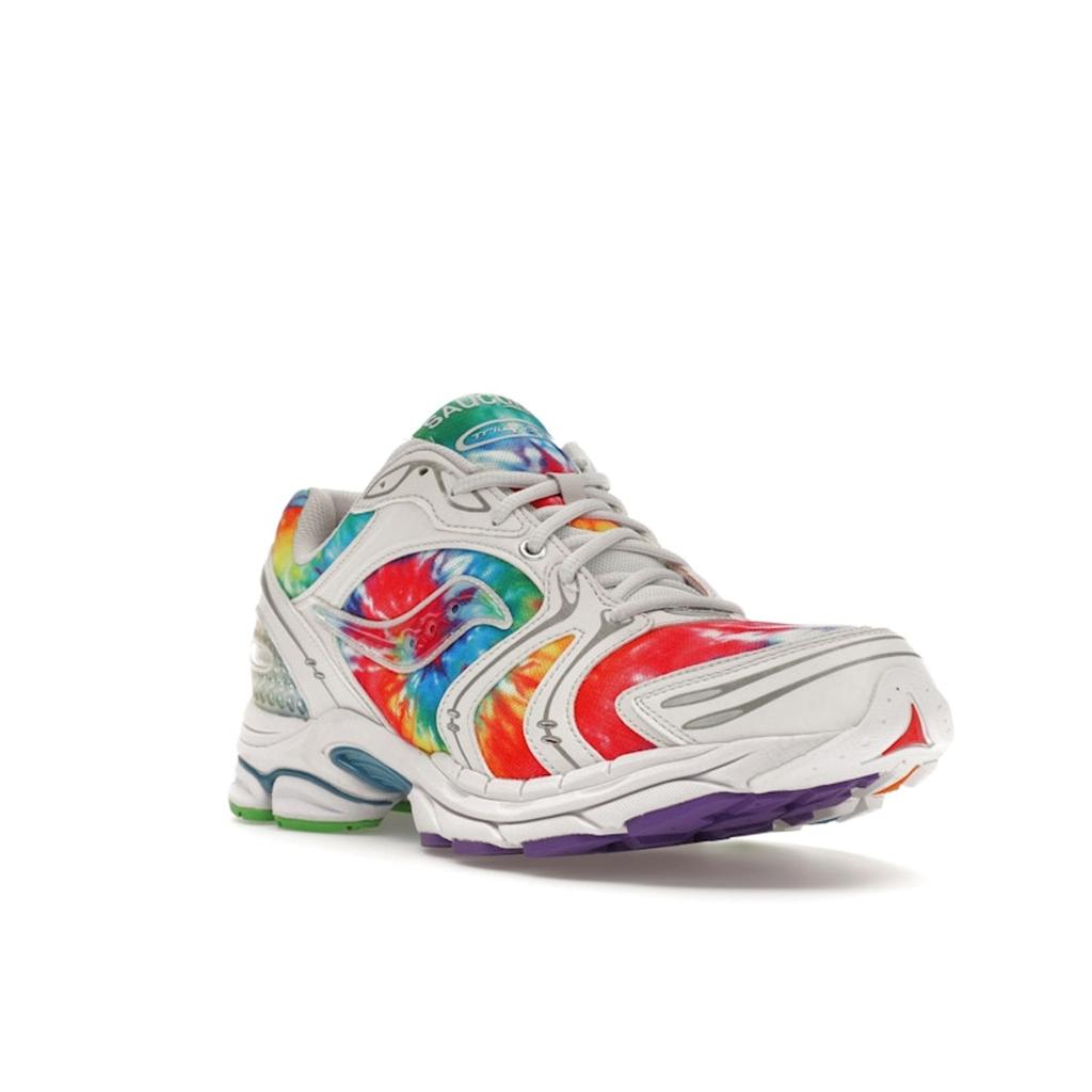 SAUCONY ProGrid Triumph 4 Tie-Dye - Белые мужские кроссовки разноцветные S70738-1