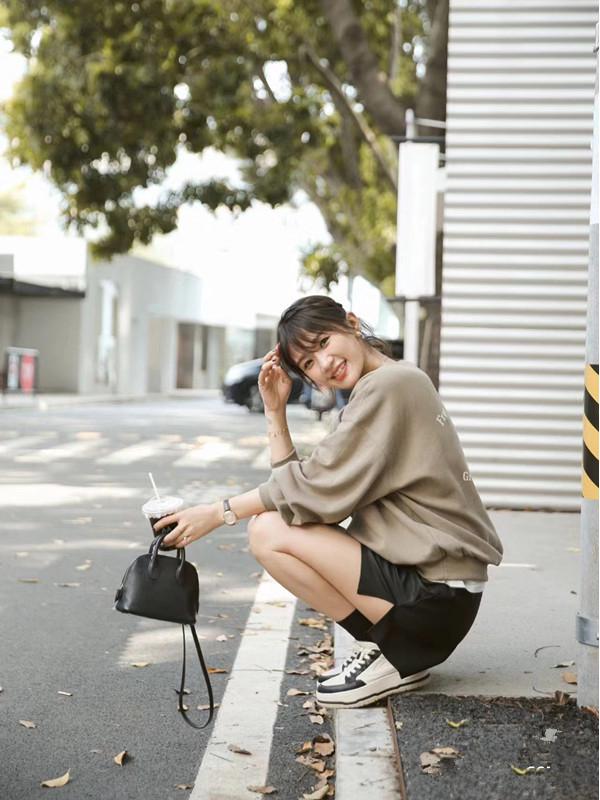 2024 Мини-сумка кроссбоди из натуральной козьей кожи для женщин