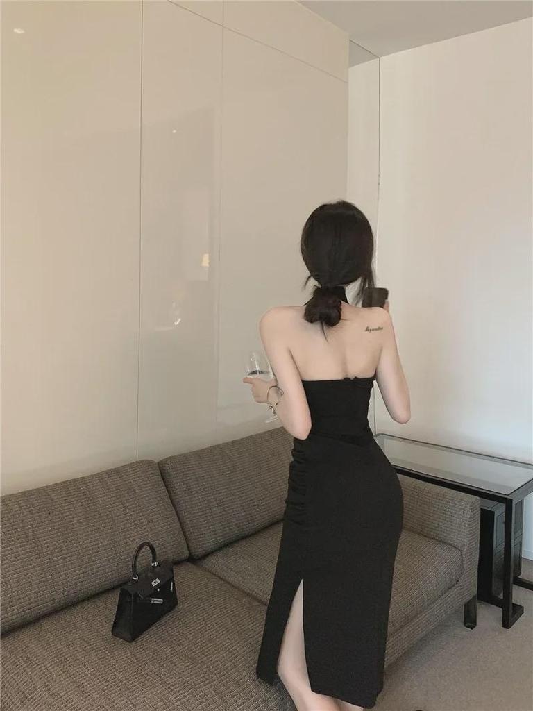 2024 French Halter Neck Sexy Summer Dress – Hip-Length, Unique Niche Design