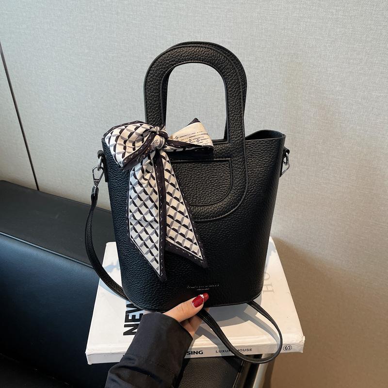 Premium Sense Simple and Versatile Niche Handbag Women's Summer New Lychee Pattern Crossbody Bucket Bag