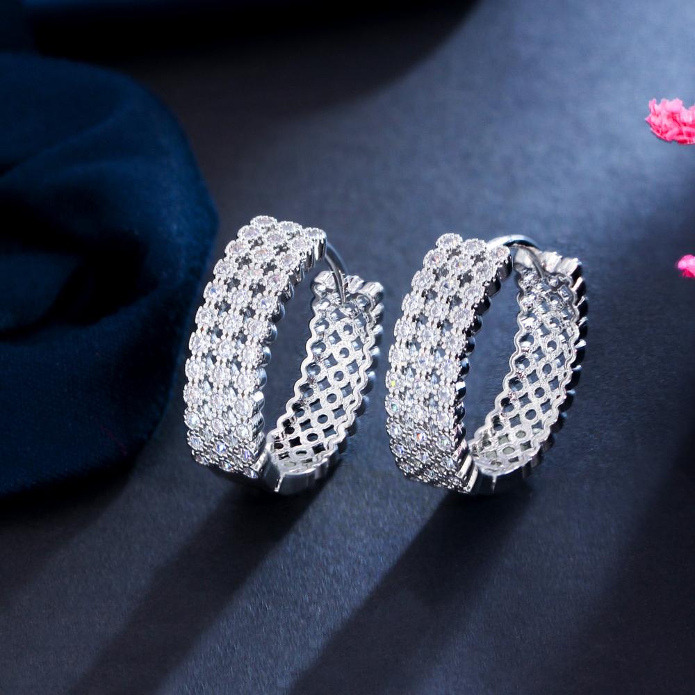 Классические серебряные серьги-кольца CMM с кубическим цирконием