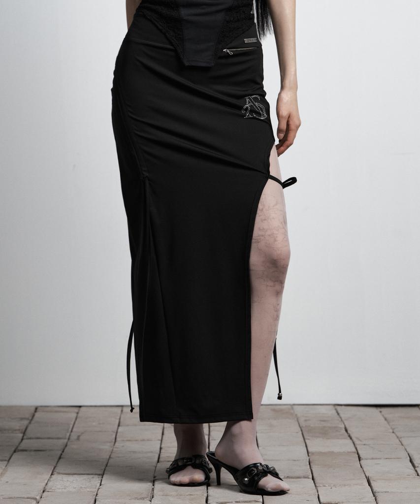 Aejeuyua Cut-Out Ribbon Long Skirt Black