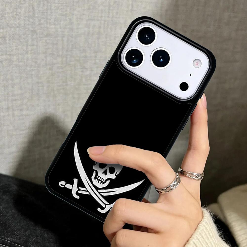 Capa Case for iPhone 17 Air 16 Pro Max 15 Plus 11 13 Mini 14 12 Back Phone Cover Pirate Skull