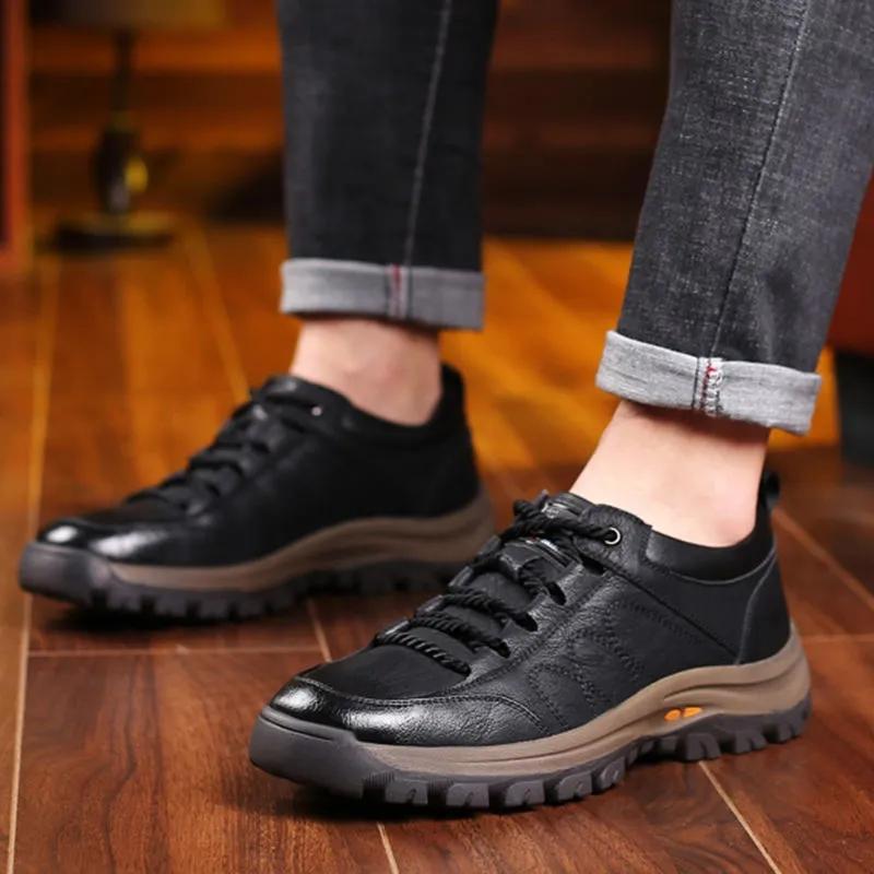 Waterproof Climbing Shoes Spring and Autumn Non-slip Outdoor Men's Shoes All-match Sports Casual Leather Shoes Breathable Sneakers Shoes