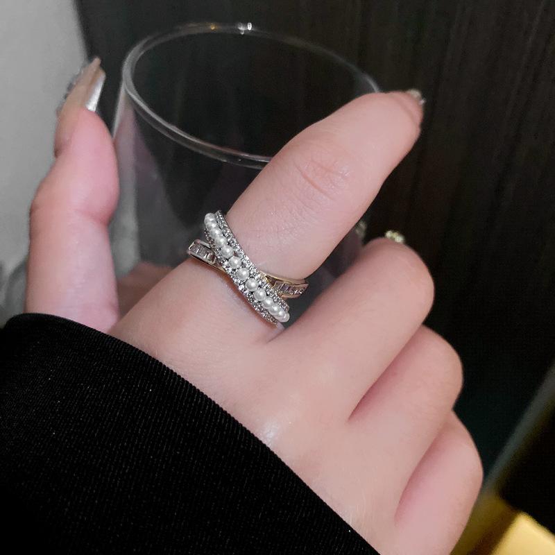 Любовь zir*****пен кольцо-подсветка роскошный темперамент высокое чувство кольцо на указательный палец нишевый дизайн кольцо женщина