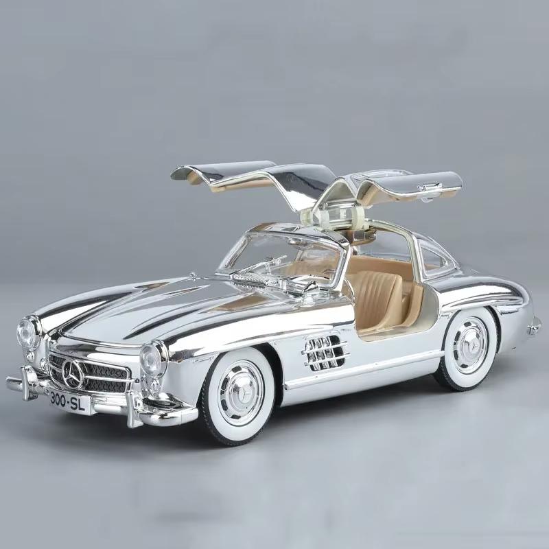 New 1:24 Scale Miniature Alloy 300SL Retro Car Toy Model 4 Doors Openable Vehicle Sound and Light Car Children's Day Gift