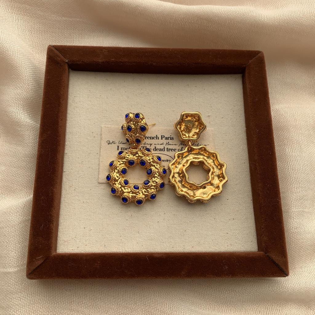 Gold Sapphire inlaid metal earrings, earrings, retro court texture gorgeous light luxury fashion niche personality unique