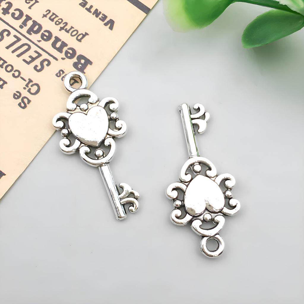 3-Color DIY Alloy Retro Key Jewelry Pendants