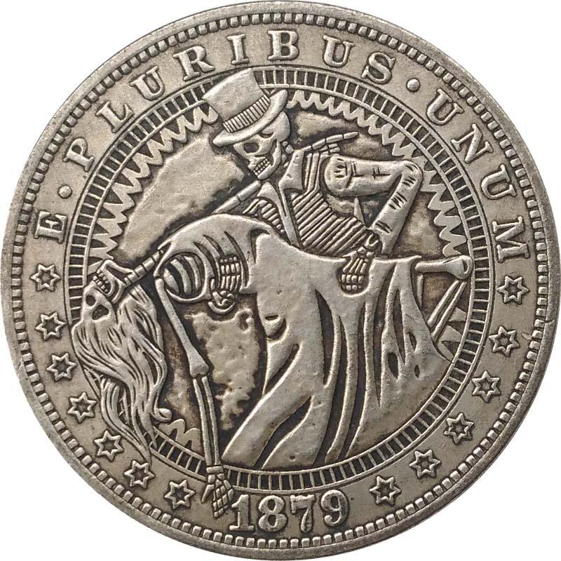 Включая монету «Странник», памятную монету «Пират».