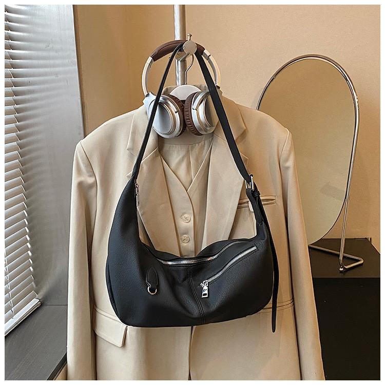 IELGY Simple Style Large-Capacity Tote Bag All-Match Commuter Shoulder Messenger Bag Casual