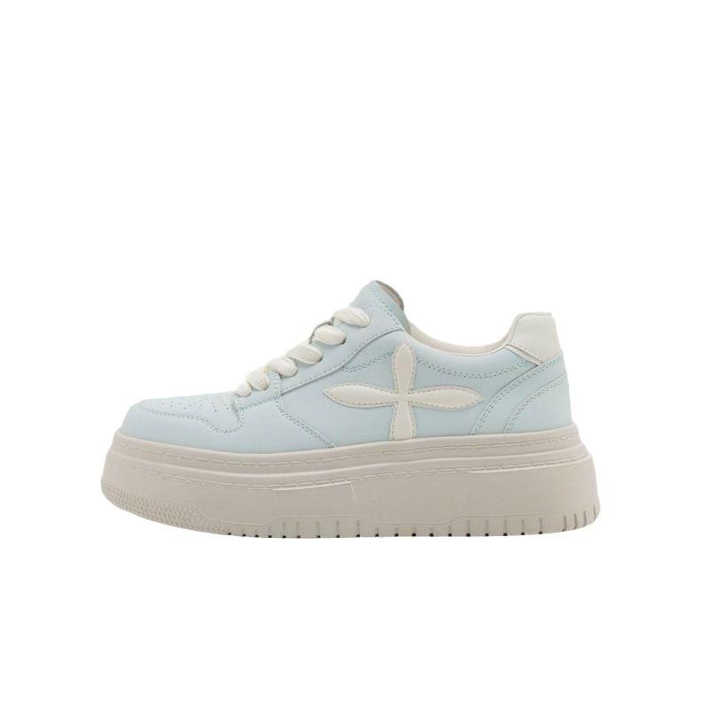 Fashion Vulcanized shoes for women in spring 2024, new thick soled height increasing round toe sports and leisure versatile white shoes