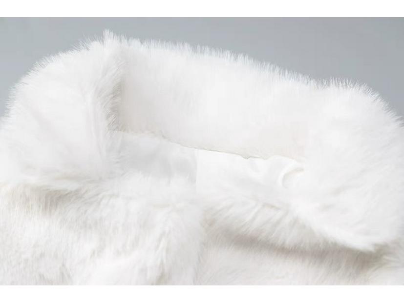 Женское элегантное пальто средней длины из искусственного меха Toscana с воротником-стойкой