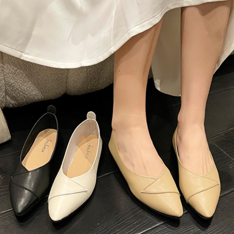 Модная осенняя женская обувь на плоской подошве с острым носком, слипоны, женская модная одинарная обувь, мягкая подошва, с мелким вырезом