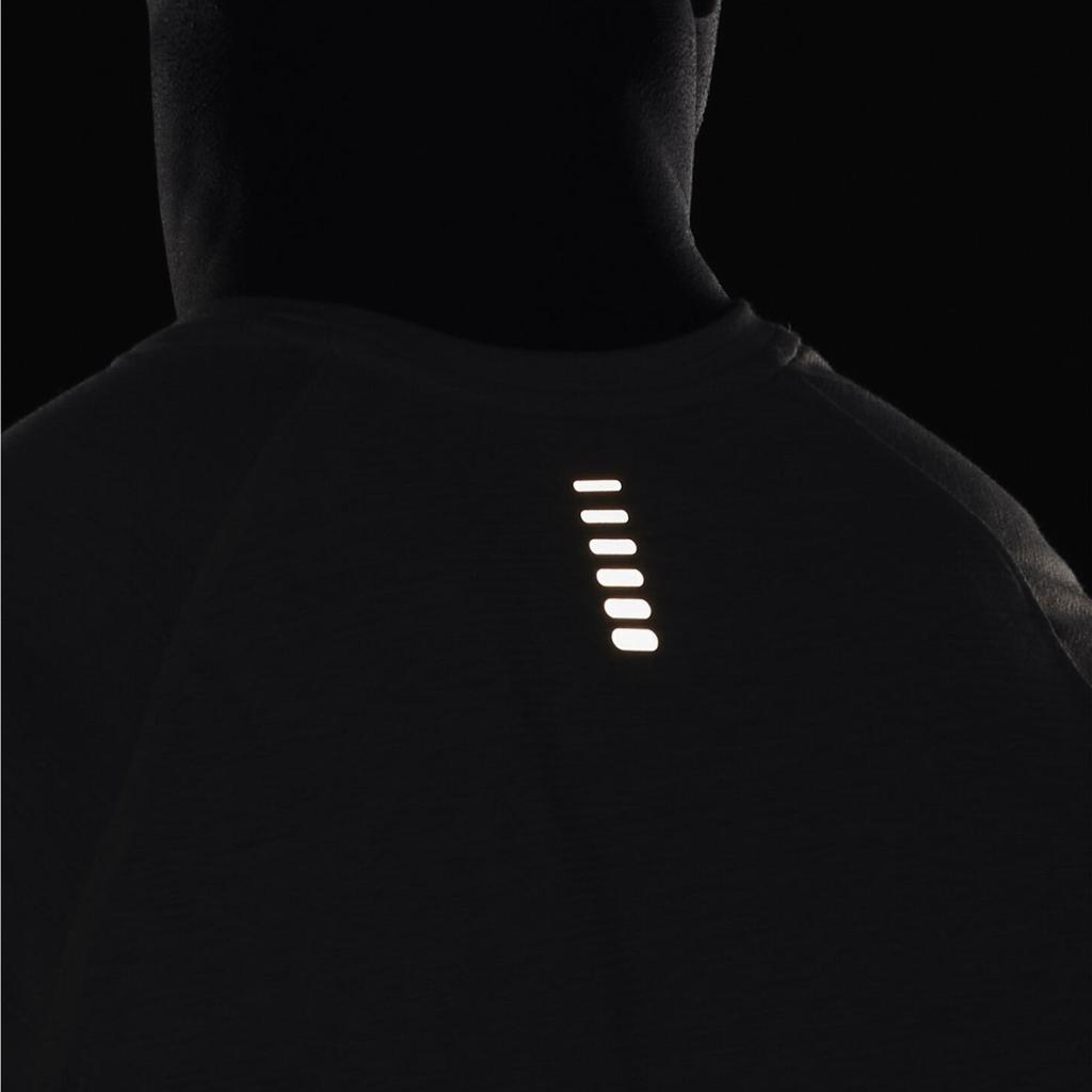 Under Armour Мужская спортивная футболка с вышитым логотипом и круглым вырезом, серая 1361469-592