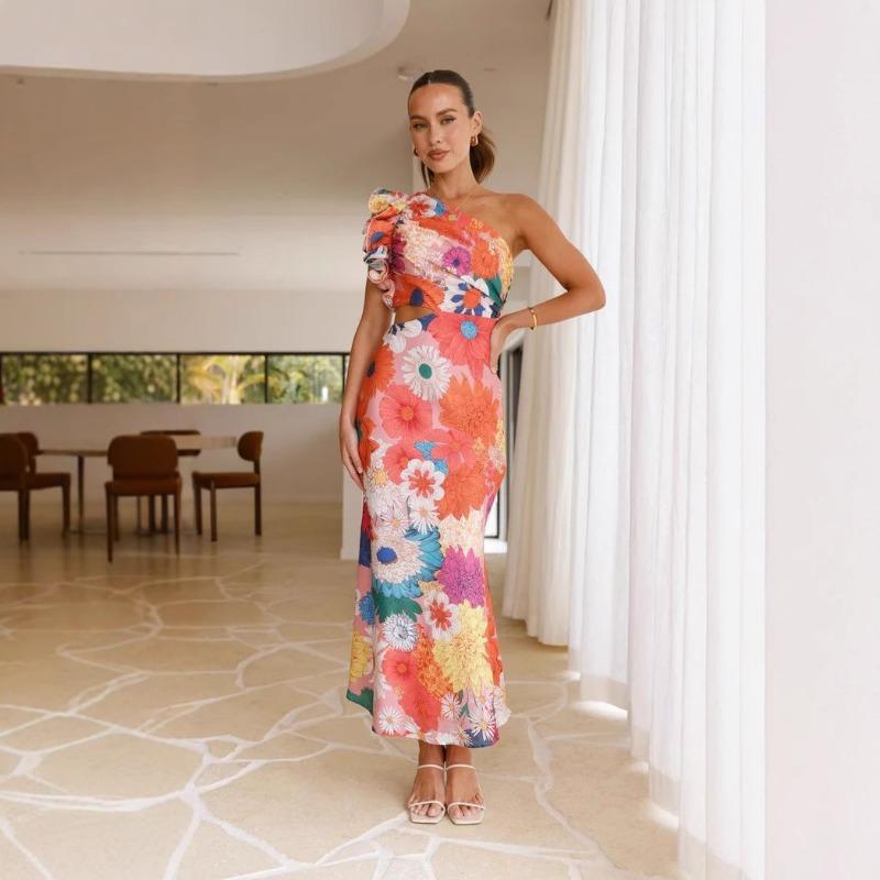 Women's Summer Fashion One-shoulder Slim Dress