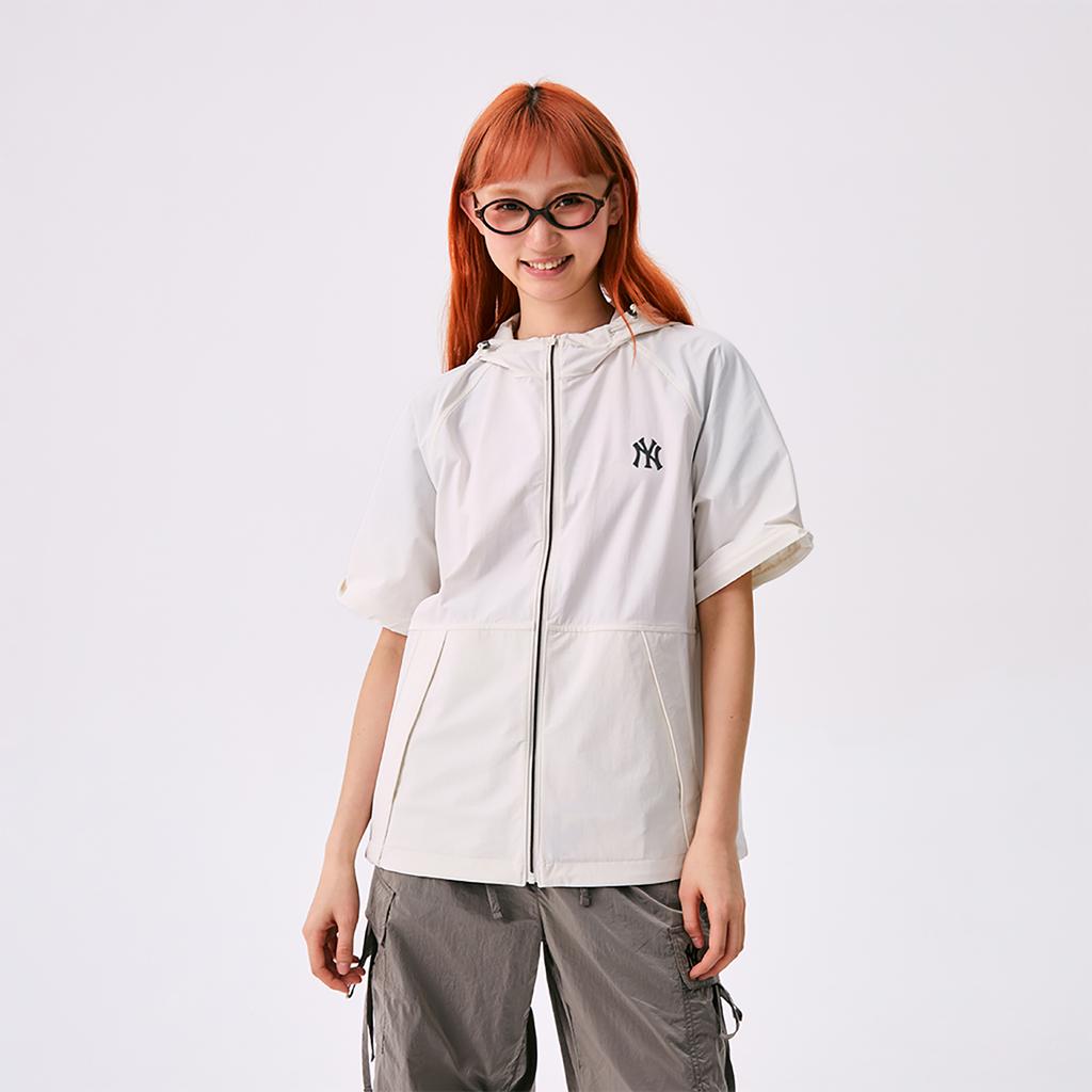 Новая ветрозащитная куртка MLB New York Yankees Basic Collection SS25 Унисекс Слоновая кость 3AWJB0153-50IVS