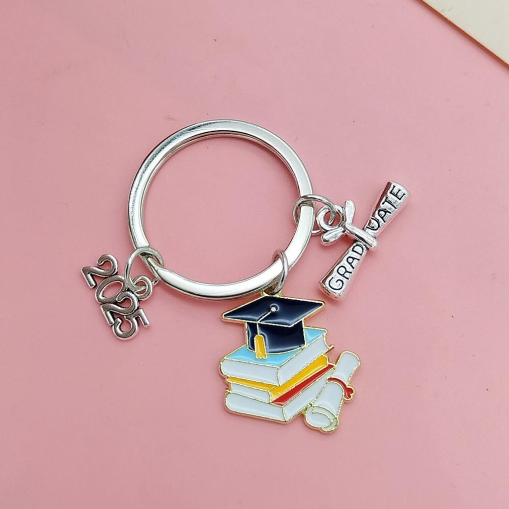 Брелок-книга «Шляпа бакалавра» 2025 года, подарочный брелок для ключей на выпускной сезон
