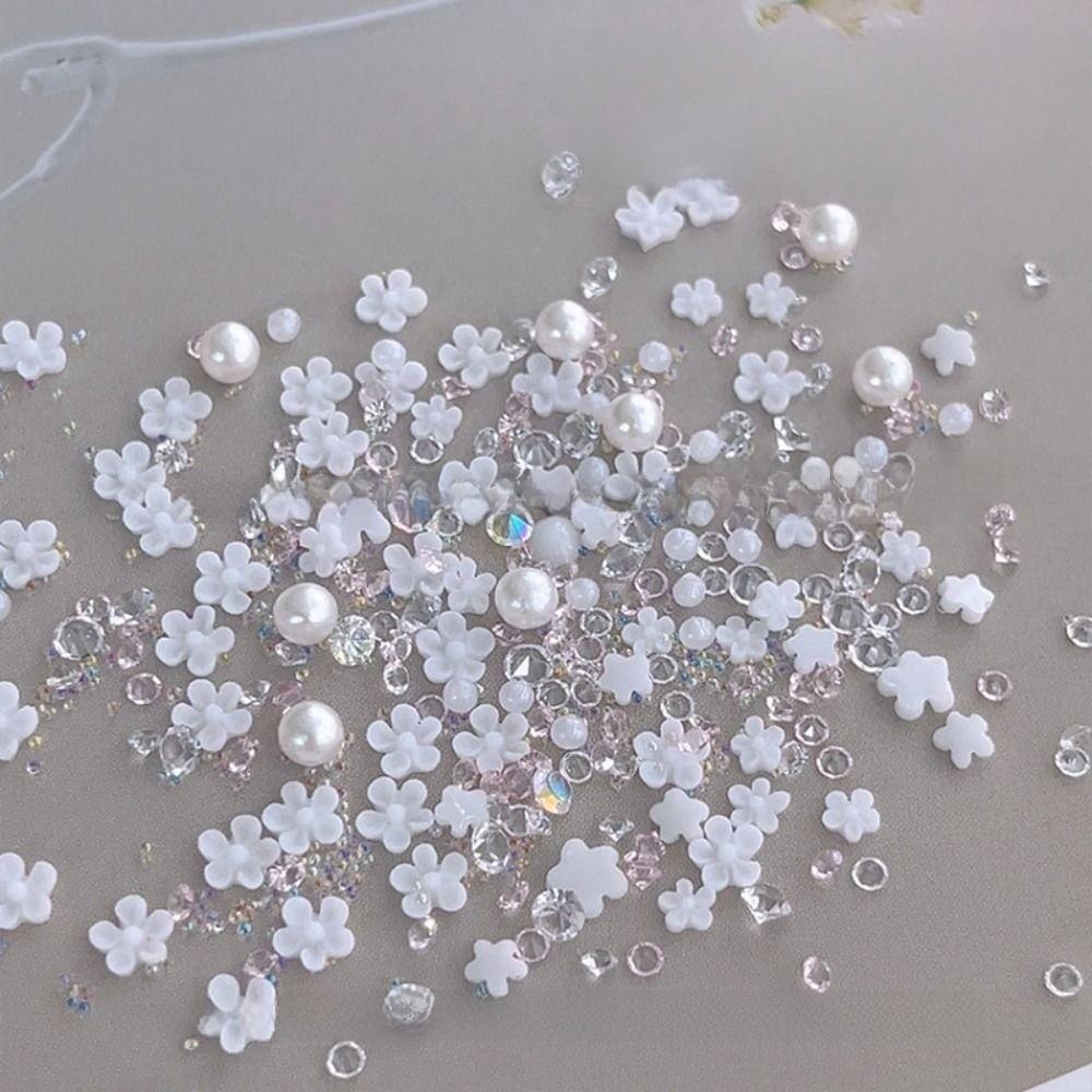 White Crystal Floral Nail Decorations Floral Pearl Nail Accessories Nail Art Charms for Nail DIY