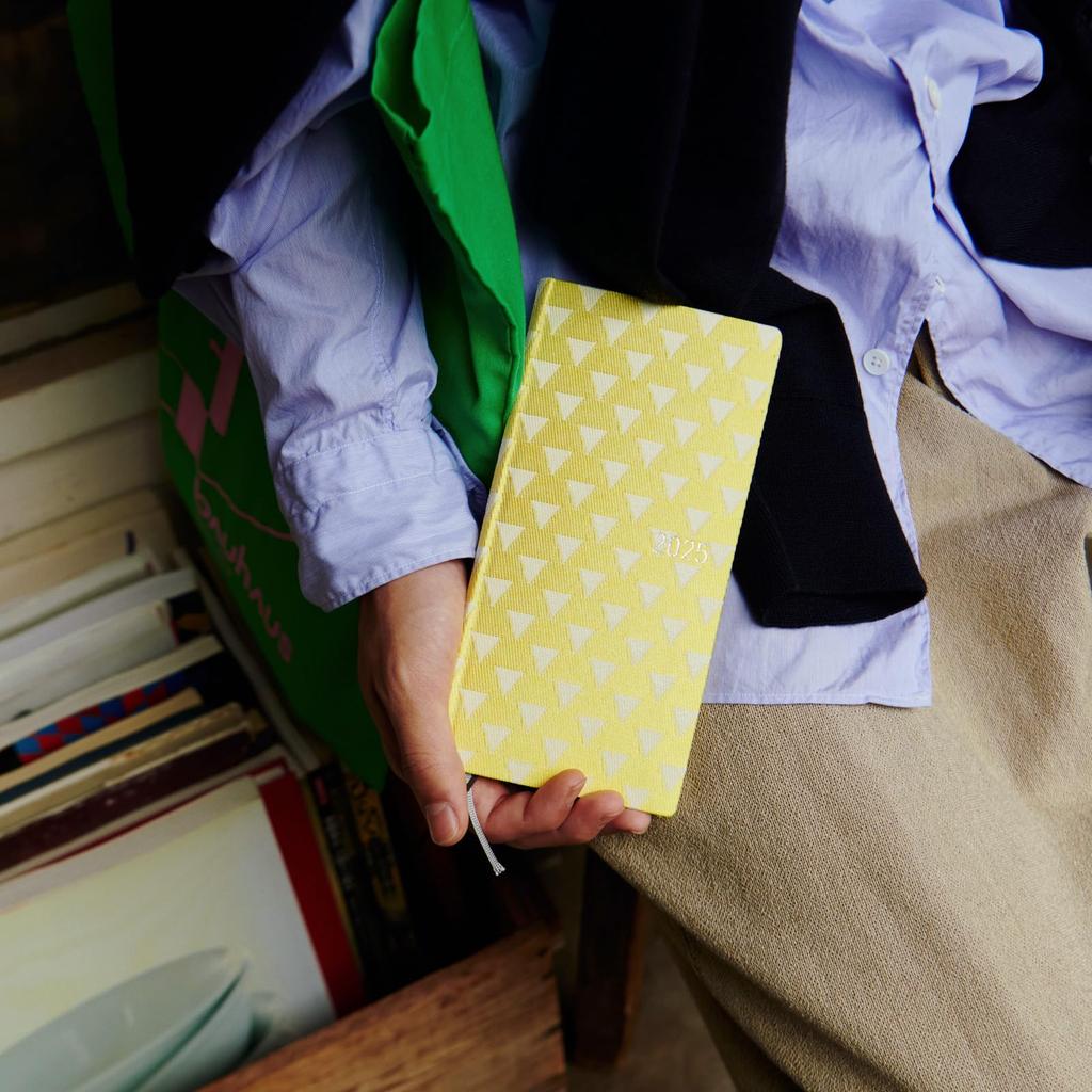 Hobonichi Techo 2025 Weeks Yuge Fabric Crest стартует в январе Weekly Notebook Weekly Left Slim Portrait Farm/Scale