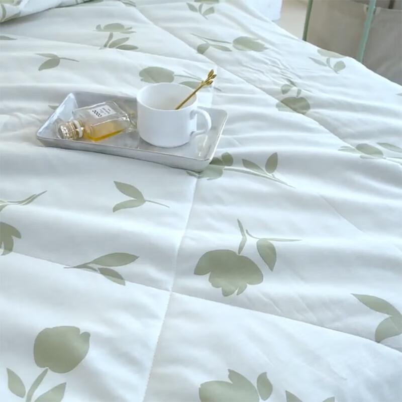 Playboy Deep Sleep Xinjiang Cotton Summer Quilt