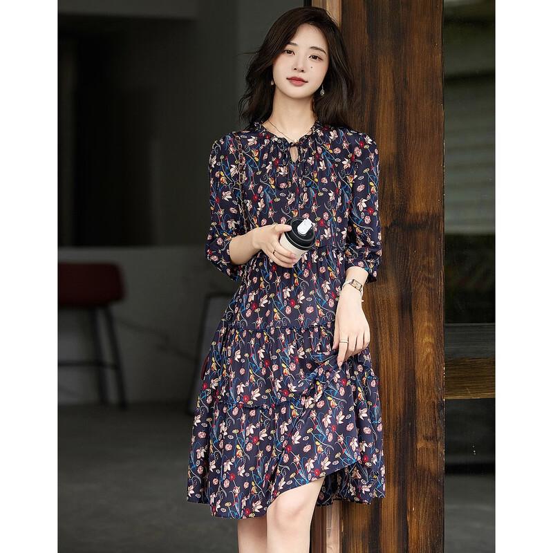 Платье-трапеция Demana Timeless Bloom из 100% шелка с цветочным принтом и завязками на шее
