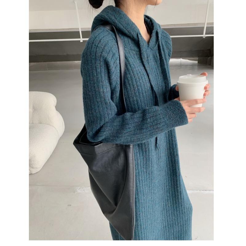 DAFIFY Women's Fashion Casual Fall Winter Solid Color Print Long Sleeve High Neck Sweaters