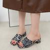 Мода 2025 Лето Новые Шлепанцы на высоком каблуке с квадратным носком Женские для улицы Леопардовый принт Повседневные Слайды Модные Сандалии на массивном каблуке