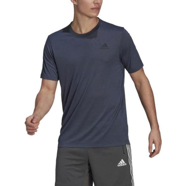 Adidas Быстросохнущая футболка с круглым вырезом и однотонным логотипом. Мужские топы. Темно-синий GR0508.