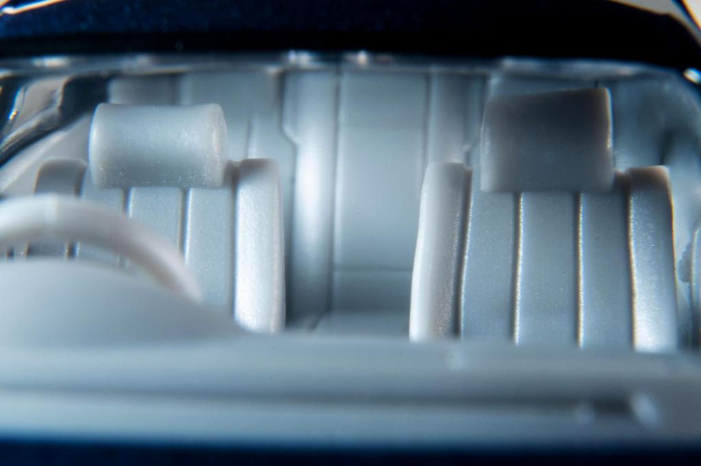 TOMYTEC Tomica Limited Vintage Neo Toyota Mark II Grande 1998 Finished Product 332749 1/64 LV-N311d 2.5 Model, Navy,