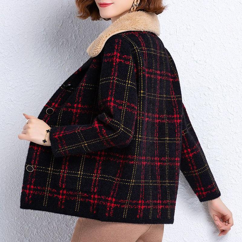 Winter Short Thickened Coat with Turn-Collar Plaid Shawl and Woolen Outerwear