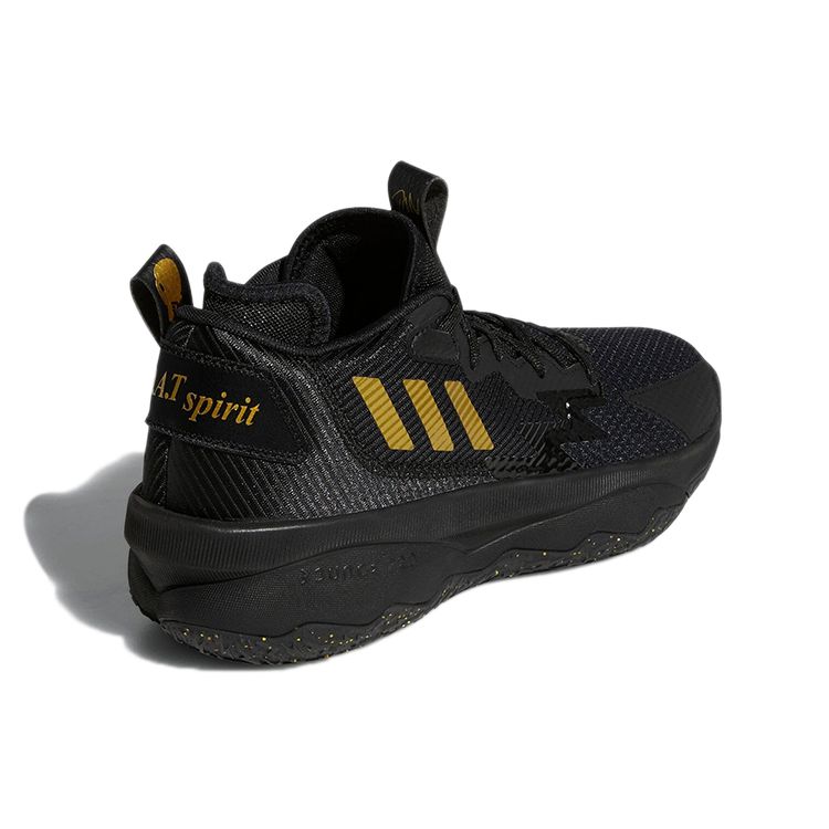 Adidas Дама 8 КОЗА. Кроссовки унисекс Spirit Black Gold GY2774