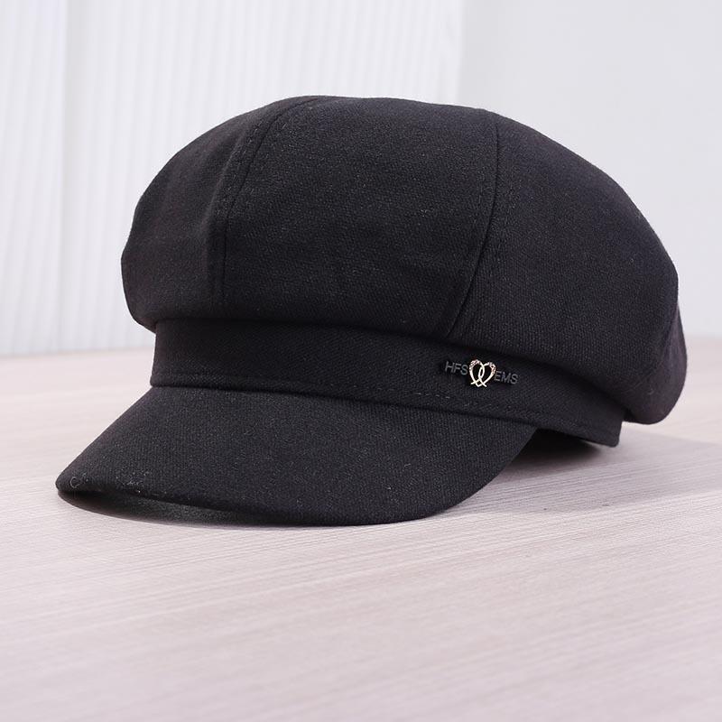 The new octagonal hat, the lady's big head circumference shows the small face, the literary painter's newsboy hat, the beret cloud hat, the autumn and