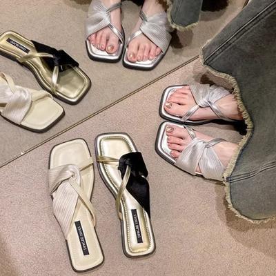 Модная французская простая женская обувь 2025 лето Новые туфли на плоской подошве с квадратным носком Модные универсальные женские тапочки Комфортные ретро женские сандалии