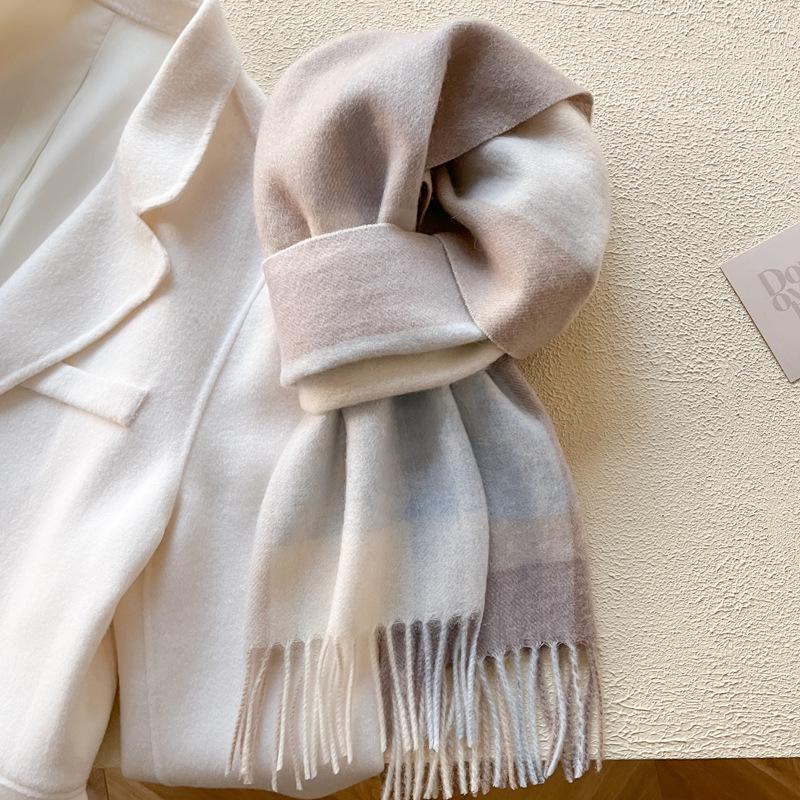 "2024 Роскошный женский шерстяной клетчатый шарф - Красочный, Теплый, Длинный с кистями для осени и зимы"