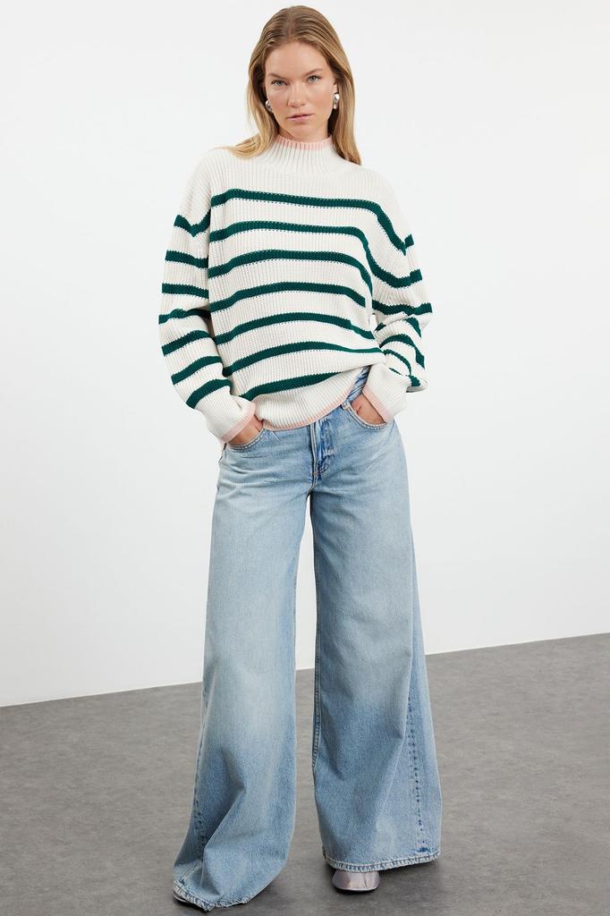 Women's Fashionable Stylish Sweater Black Wide Pattern Striped Knitwear Sweater