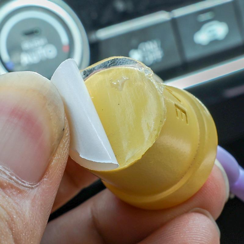 Качающиеся цветочные украшения для автомобиля, имитация горшечного растения, качающаяся голова, украшения для центральной консоли автомобиля, свежий маленький цветочный горшок, милый кулон