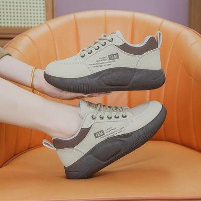 Женские кроссовки для бега в корейском стиле 2024 года: Популярная модель белого цвета с толстой подошвой, визуально увеличивающая рост, идеально подходит для весны и осени