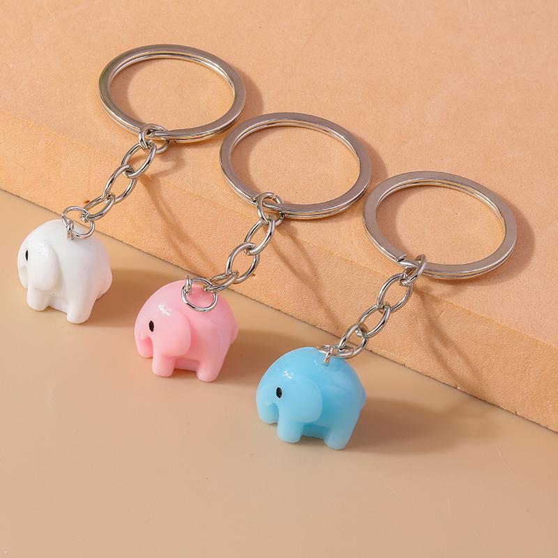 Cute Resin Cartoon 3D Elephant Keychain Animal Keyrings Pendants for Car Key Holder Handbag Decor Jewelry Gifts