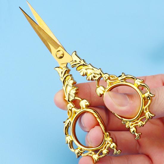 Vintage Carved Flower Scissors Heavy Duty Stainless Steel Sharp Blade Multipurpose Tailor Scissors DIY Embroidery Arts Crafts Crochet Yarn Scissors