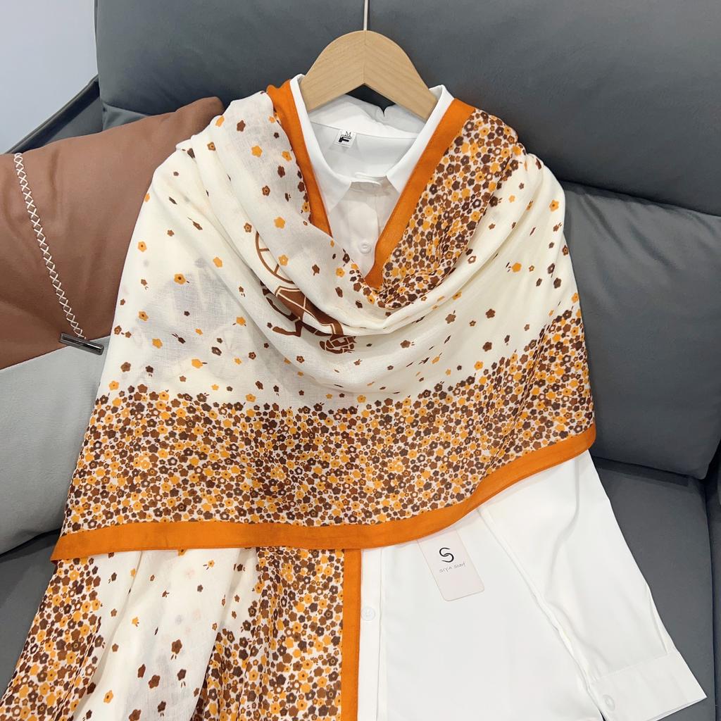 Elegant Small Flower Mist Blue Autumn Scarf Women's New Cotton and Linen Shawl Simple Temperament Yarn Scarf Warm Decorative Scarf