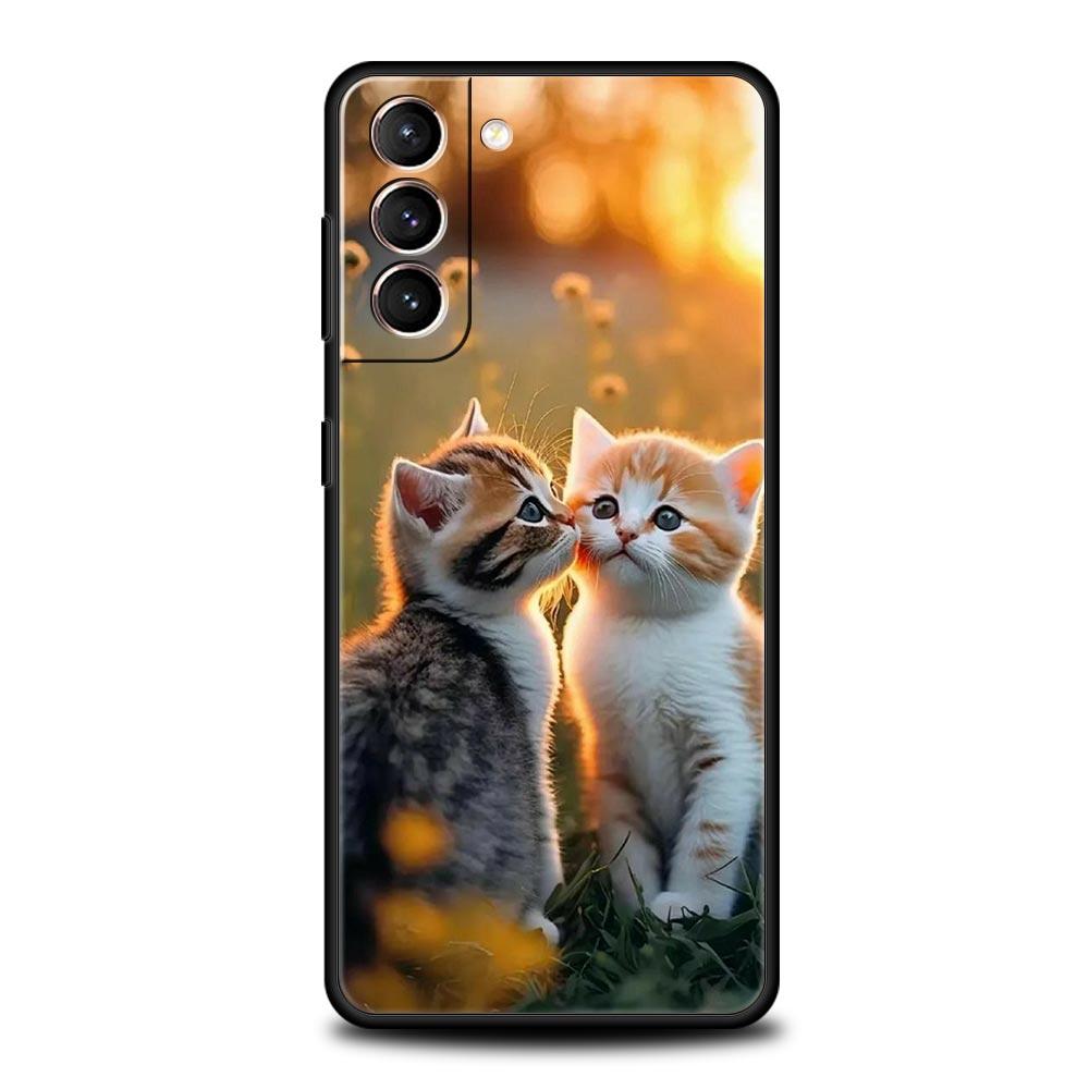 Чехол для телефона 'Целующийся кот' Милый котенок Для Samsung Galaxy S25 S24 S23 FE S22 Ultra S20 S21 5G S10 Plus S10E Мягкая черная крышка