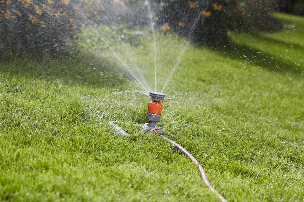 GARDENA Vario Round Product Up to 5 Years Sprinkler, Gray/Orange, 1948-20, Warranty