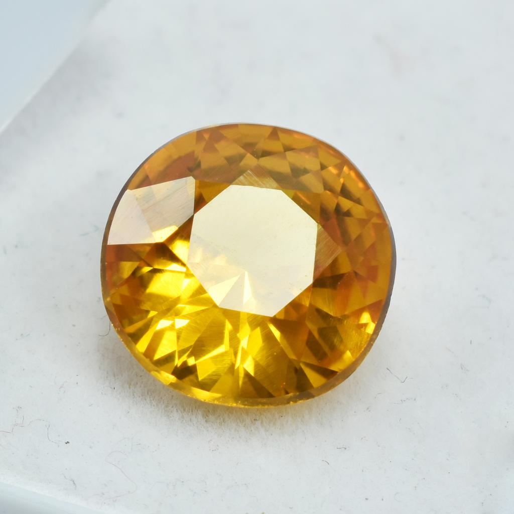 Brilliant Yellow Sapphire Loose Gemstone 6.05 Carat Natural Round Cut.