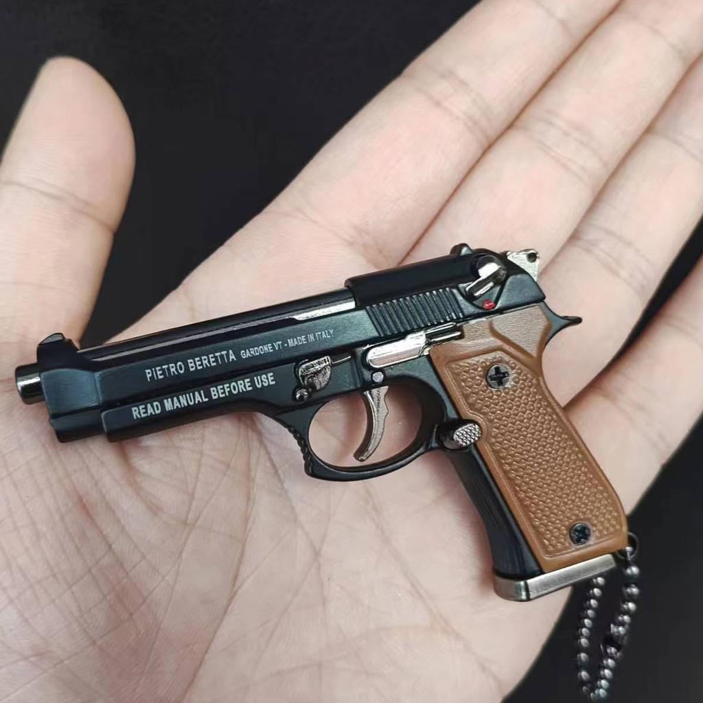 1:3 Alloy 1911 92f Mini Pistol Model Keychain Pendant Detachable Fake Toy Gun For PUBG Weapon Adult Children Christmas Gift