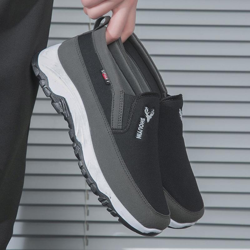 2025 New Beijing Cloth Shoes Men's Spring and Summer Shoes for the Elderly, Soft Sole Casual Sports Men's Shoes, Middle-aged and Elderly Walking Shoes